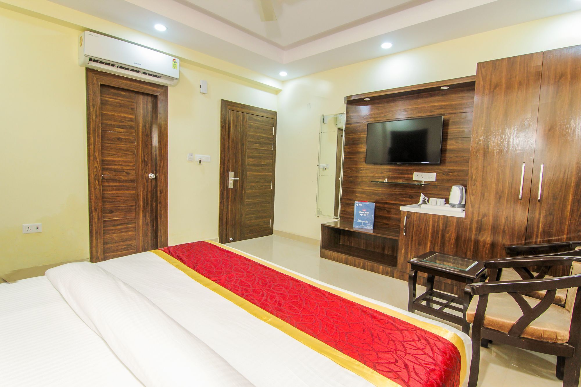 Hotel Ss Grand Lucknow Ngoại thất bức ảnh