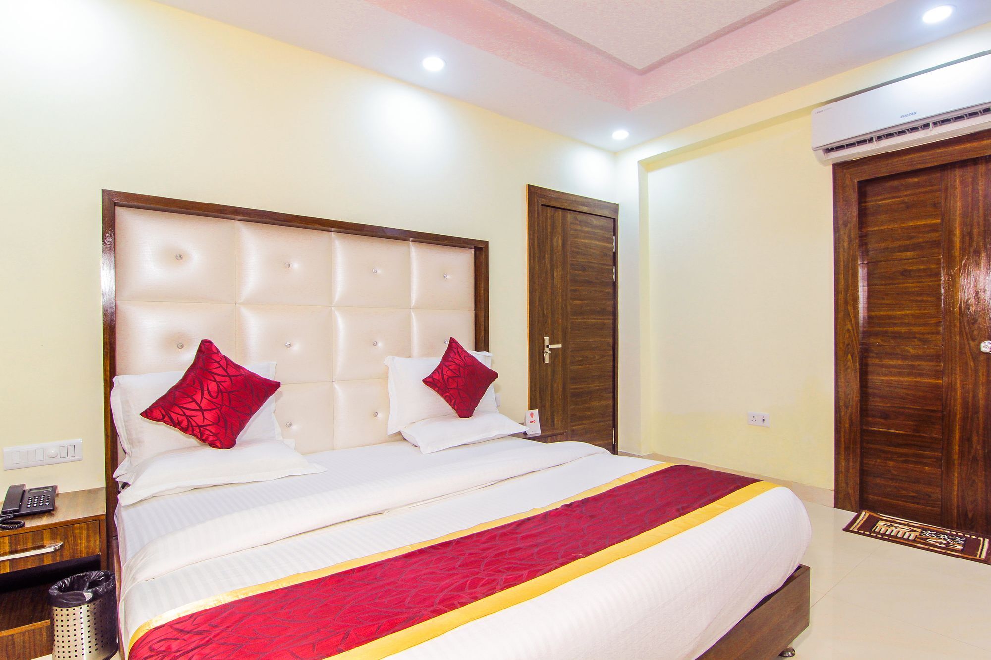 Hotel Ss Grand Lucknow Ngoại thất bức ảnh