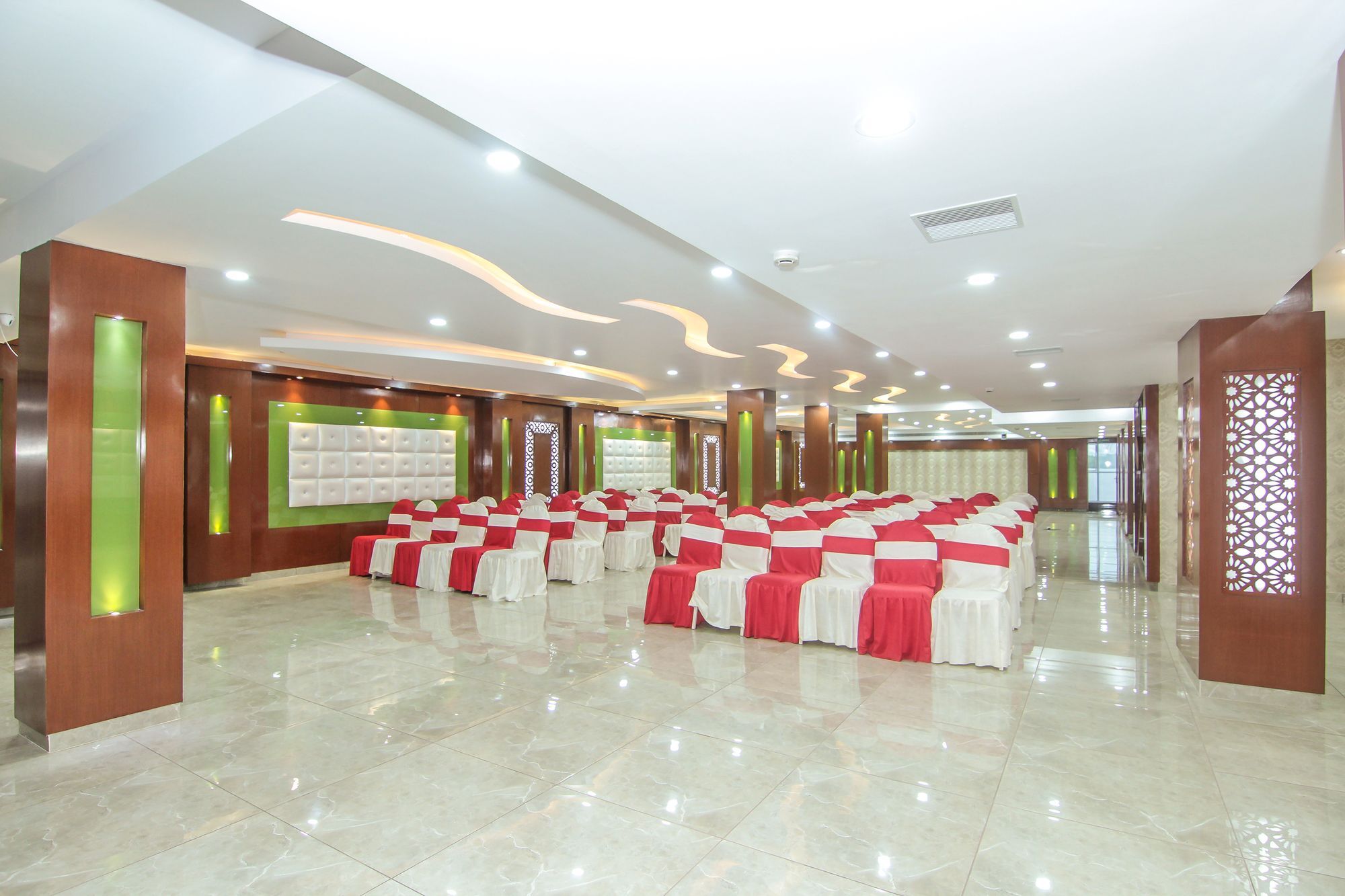 Hotel Ss Grand Lucknow Ngoại thất bức ảnh