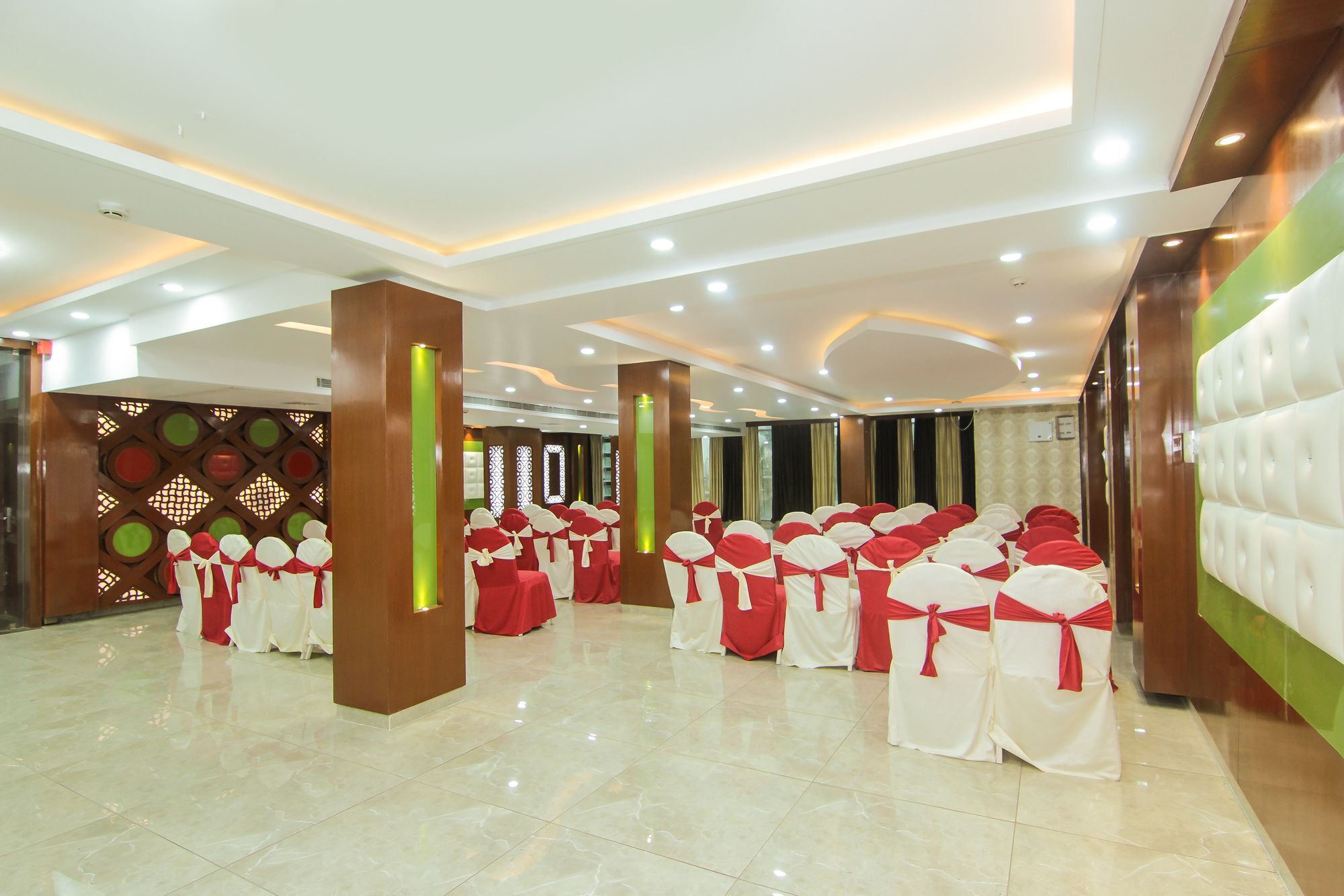Hotel Ss Grand Lucknow Ngoại thất bức ảnh